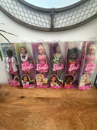 Muñecas Barbie Fashionistas colección variada - miniatura 3