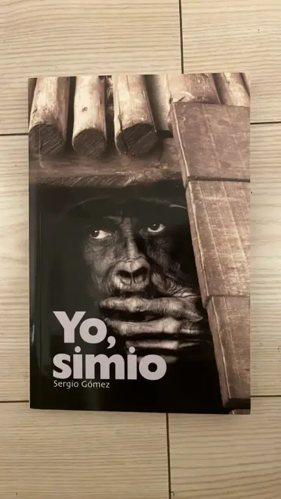Libro 'Yo, Simio' de Sergio Gómez - miniatura 1