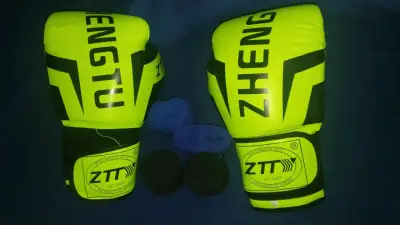 Guantes de Boxeo ZTT Verde Fluorescente - miniatura 2