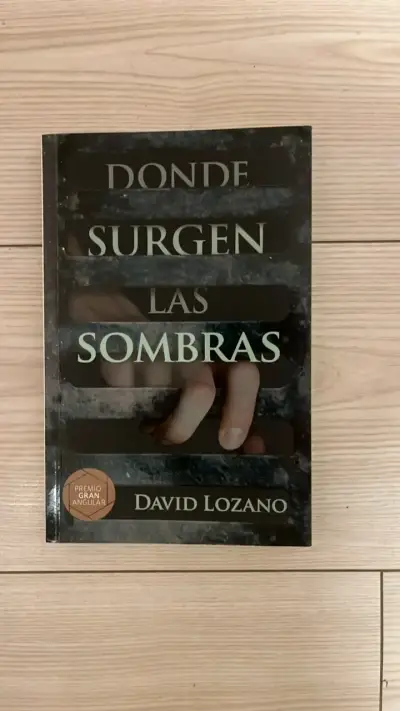Libro 'Donde Surgen Las Sombras' de David Lozano - miniatura 1