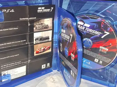 Juego Gran Turismo 7 y grand theft auto 5 PS4 - miniatura 2