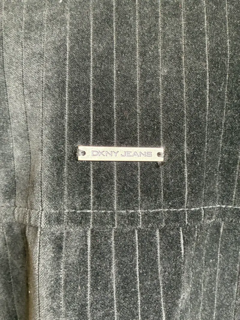 Blazer terciopelo negro a rayas. DKNY Jeans - 4