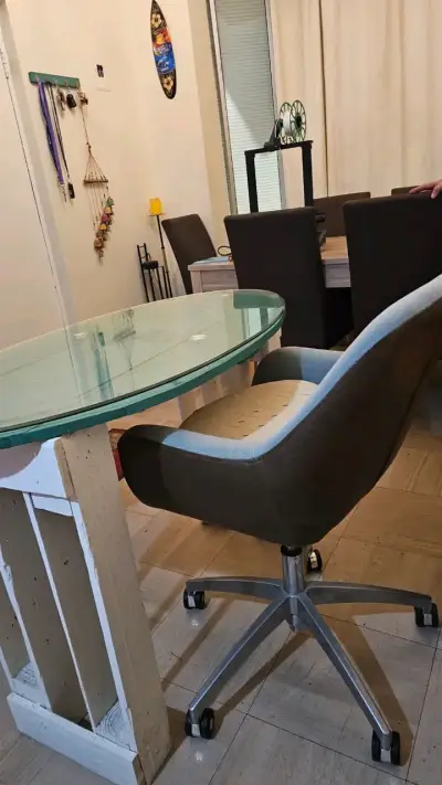 Escritorio, mesa hecha a mano (pallet) más silla - miniatura 3