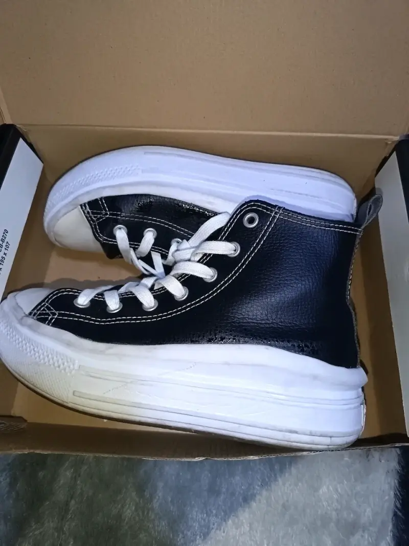 Zapatillas altas negras con cordones - 4