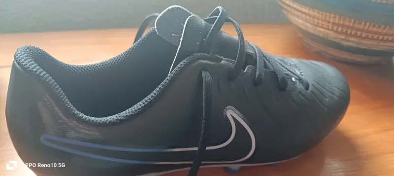Zapatillas de fútbol Nike negras con tacos - 5