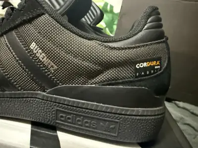 Zapatillas Adidas Busenitz negras Cordura 9.5 US - miniatura 4