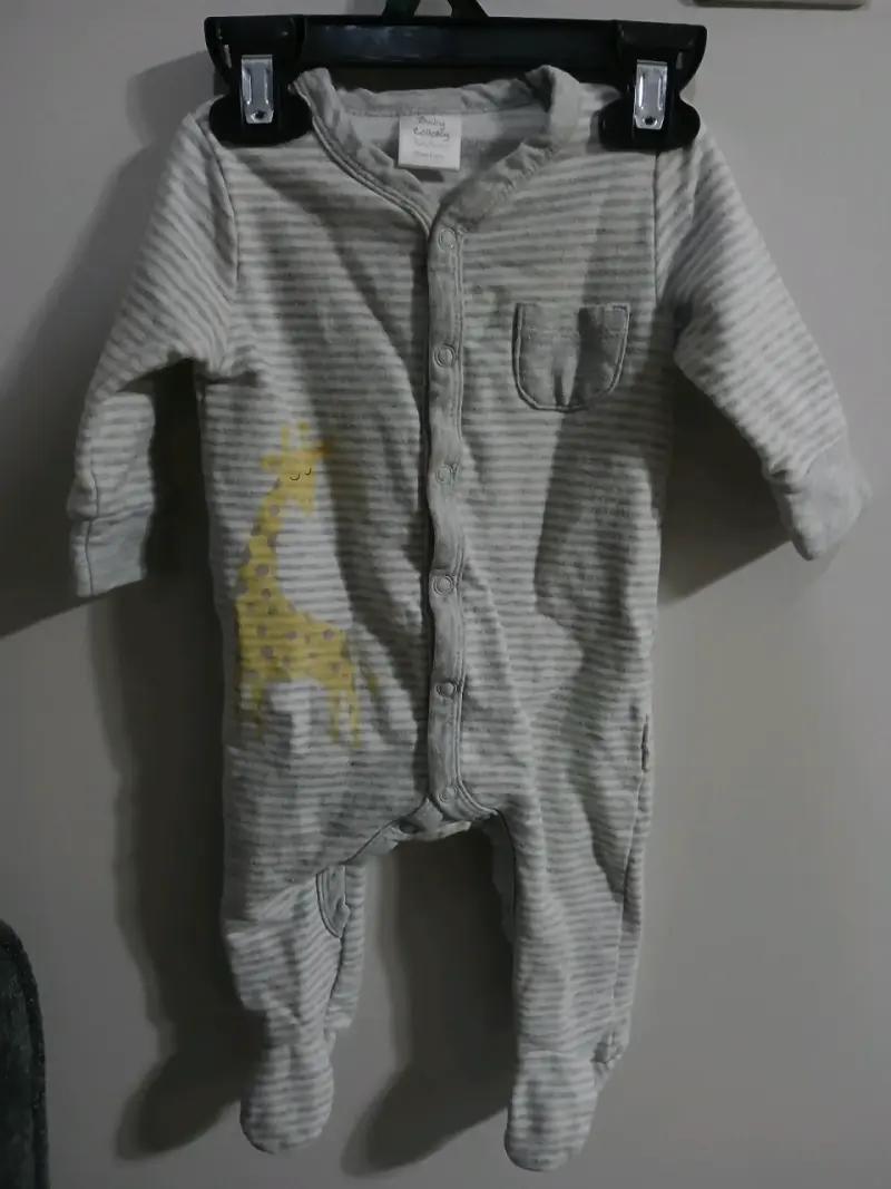 Pijama de bebé a rayas con jirafa - 2