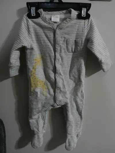 Pijama de bebé a rayas con jirafa - miniatura 2