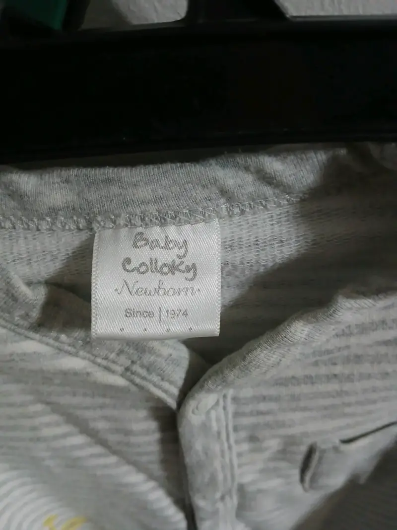Pijama de bebé a rayas con jirafa - 4