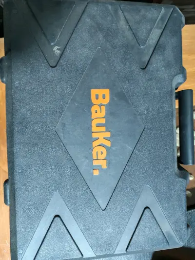 Taladro percutor Bauker con maletín - miniatura 2