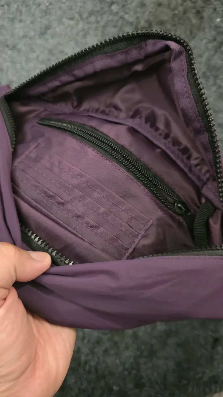 Riñonera morada Ellesse con logo visible - 3
