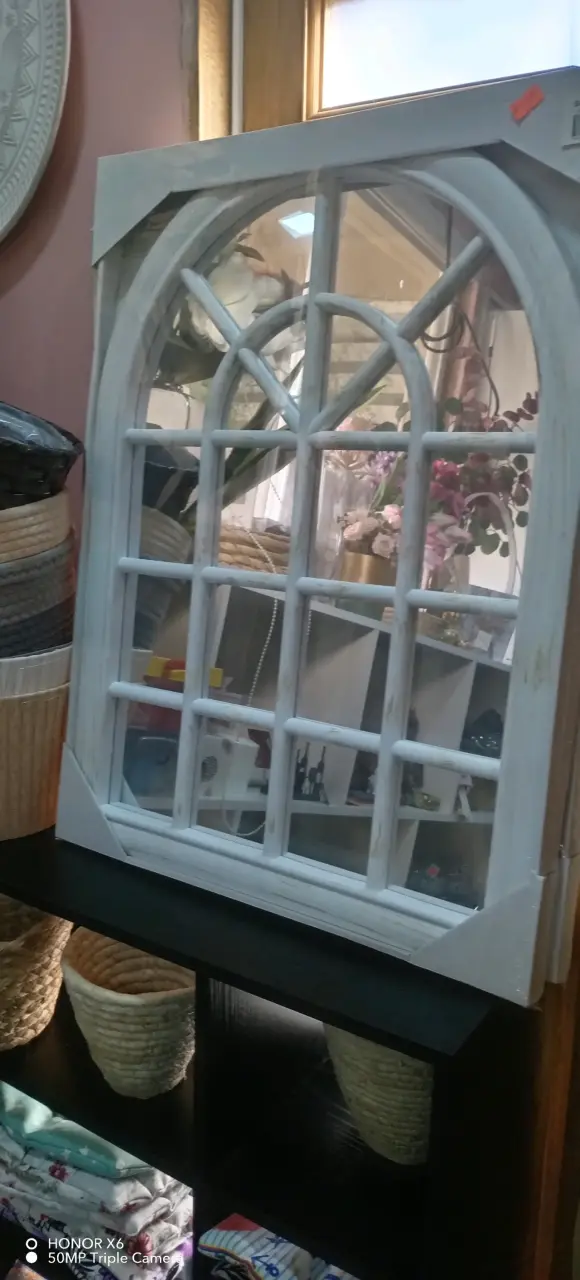 Espejo decorativo con marco blanco estilo ventana - 2