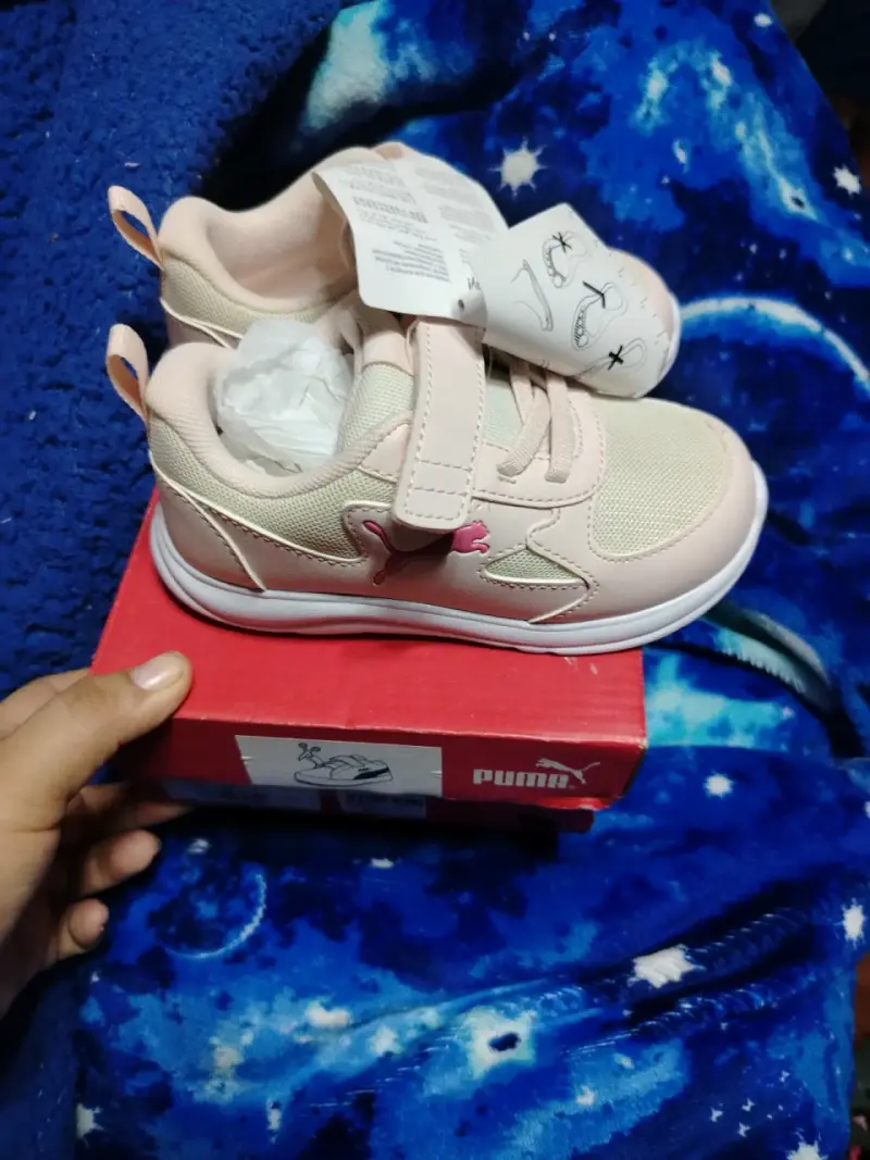 Zapatillas deportivas para niños Puma rosadas