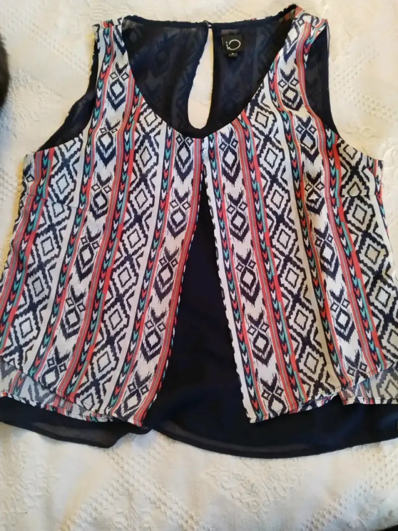 Blusa sin mangas estampada étnica - 1