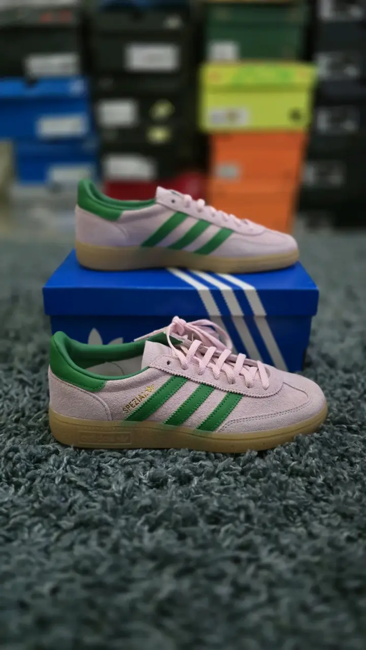 Zapatillas Adidas Spezial rosa y verde - 2