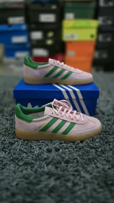 Zapatillas Adidas Spezial rosa y verde - miniatura 2