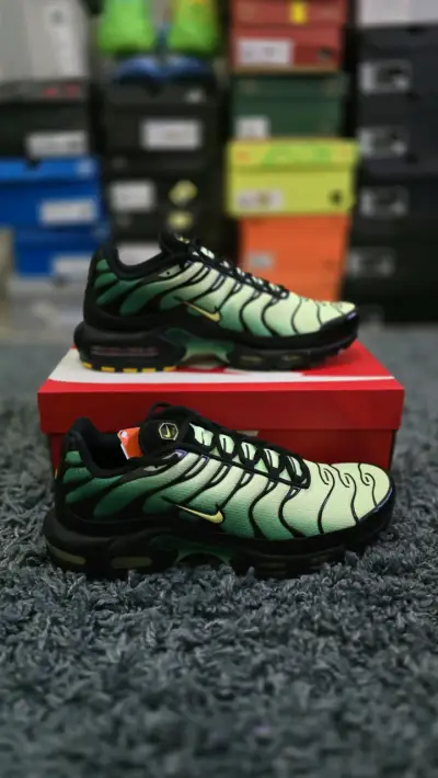 Zapatillas deportivas Nike Air Max verdes - miniatura 1
