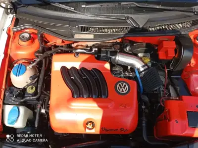 Volkswagen bora blanco en buen estado - miniatura 5