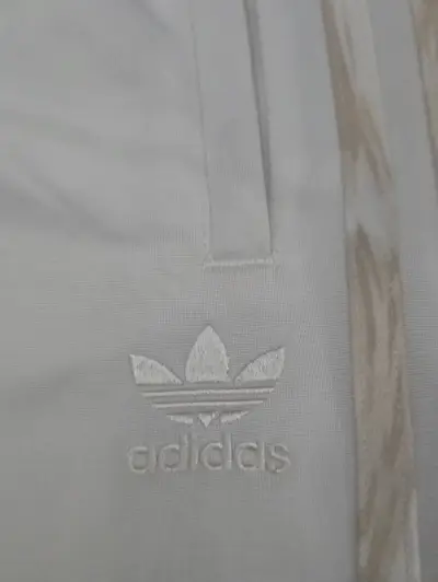 Pantalon Adidas  blancos mujer - miniatura 2