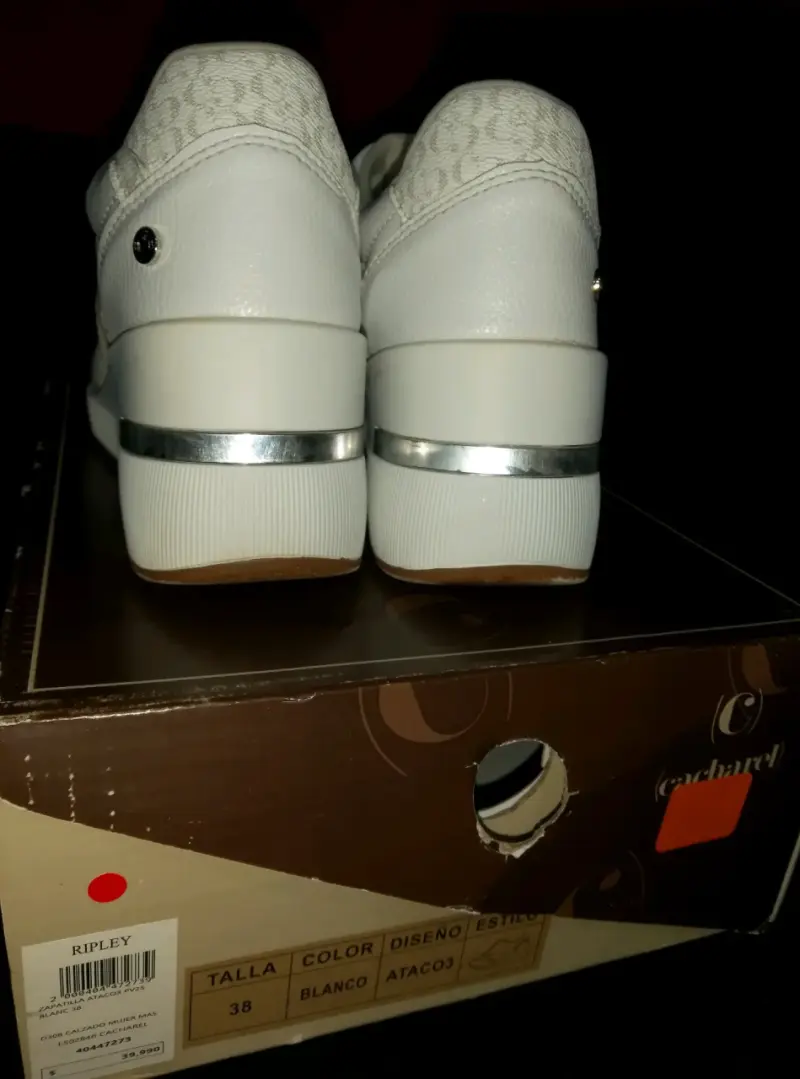 Zapatillas blancas de cuero con cierre para mujer - 4