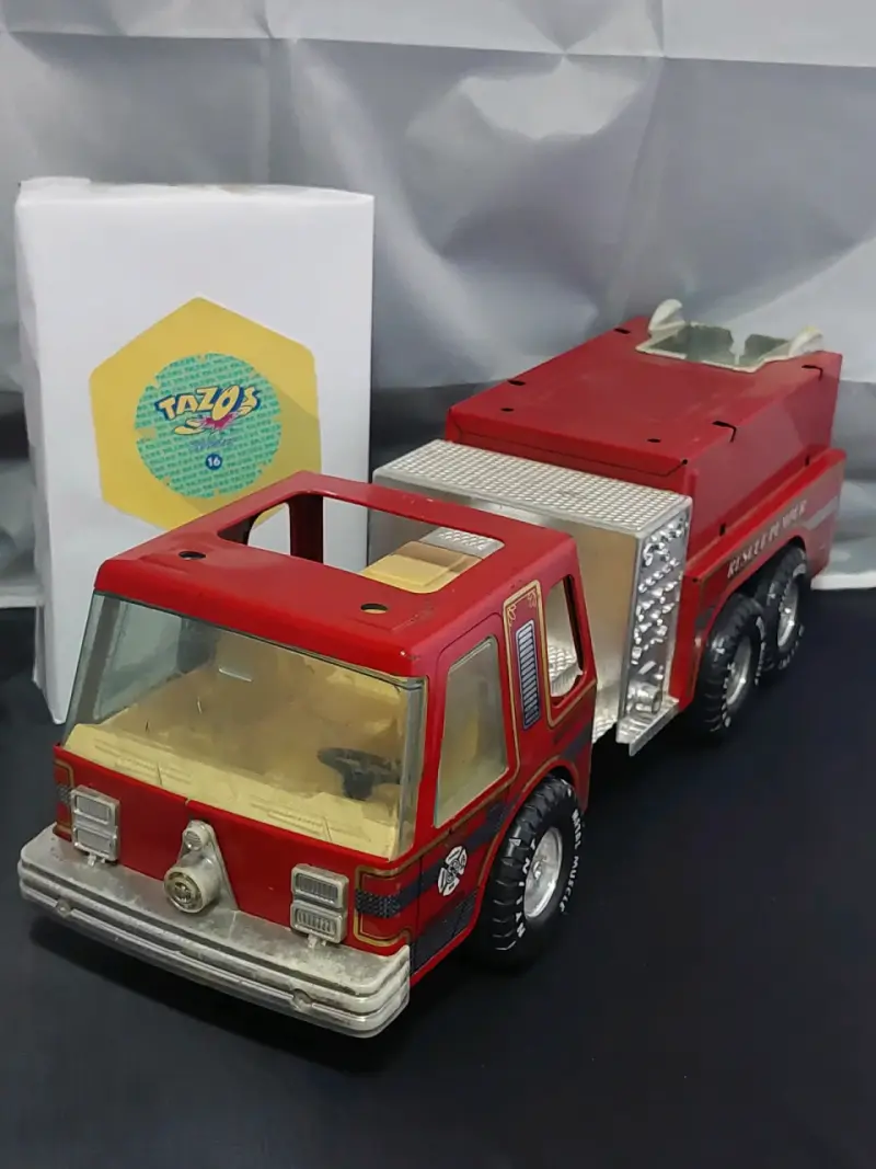Camión de Bomberos Vintage de Metal Rojo - 1