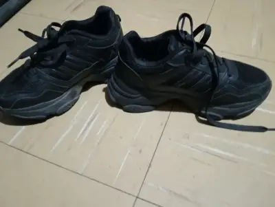 Zapatillas deportivas negras North Star talla 35 - miniatura 1