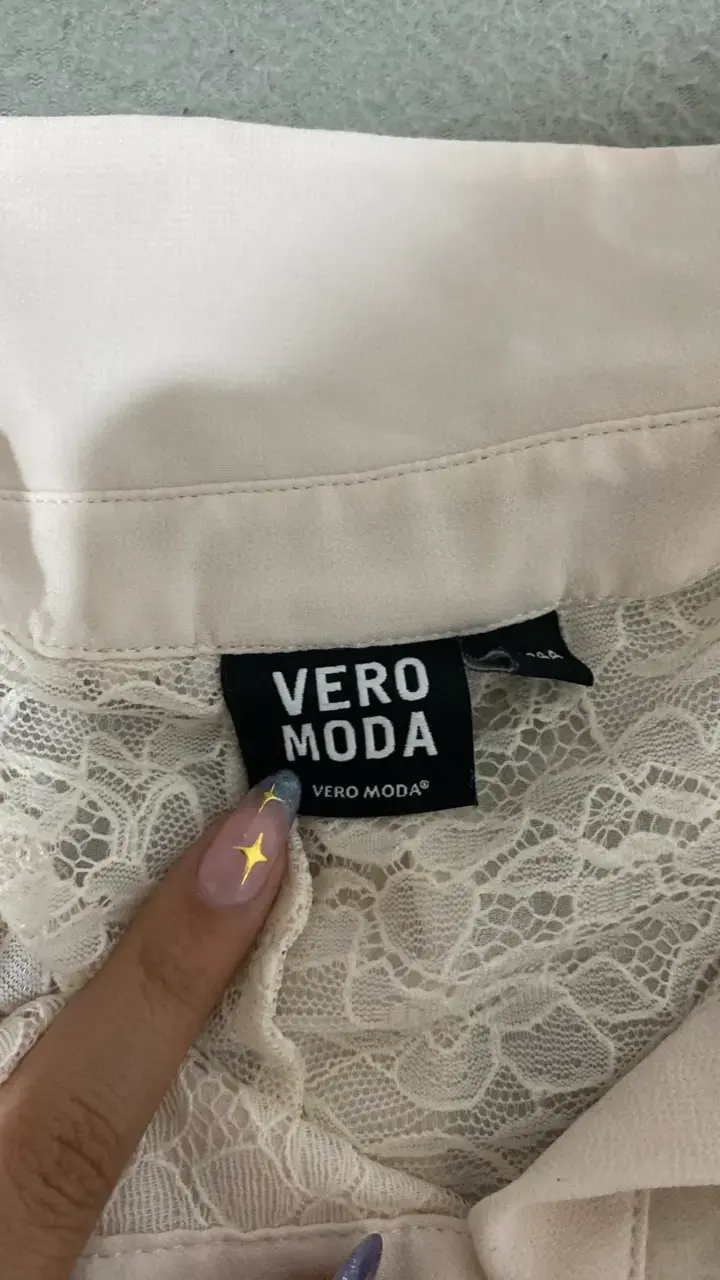 Blusa sin mangas de encaje Vero Moda - 2