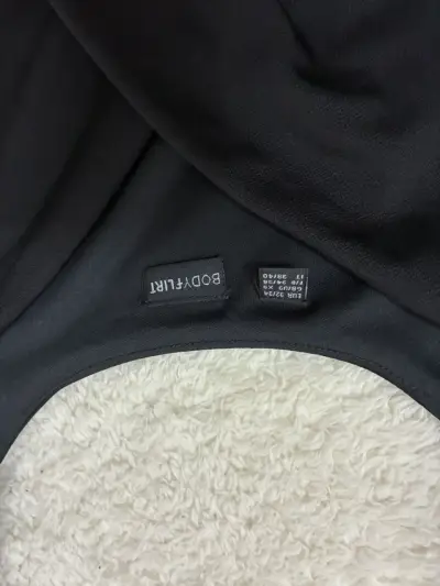 Vestido negro ajustado Body Flirt elegante - miniatura 3