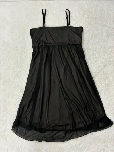 Vestido negro de fiesta con tirantes - miniatura 2