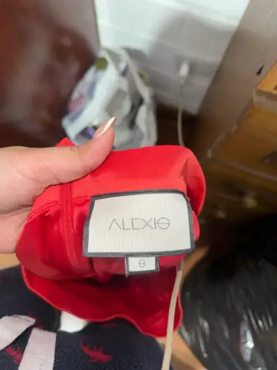 Shorts rojos de mujer Alexia elegante - miniatura 2