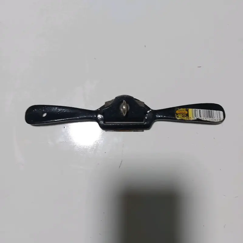 Cepillo manual Stanley de metal para carpintería - 1
