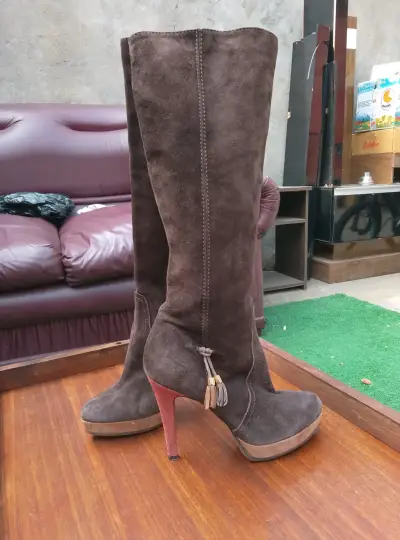 Botas de tacón alto de gamuza marrón - miniatura 3