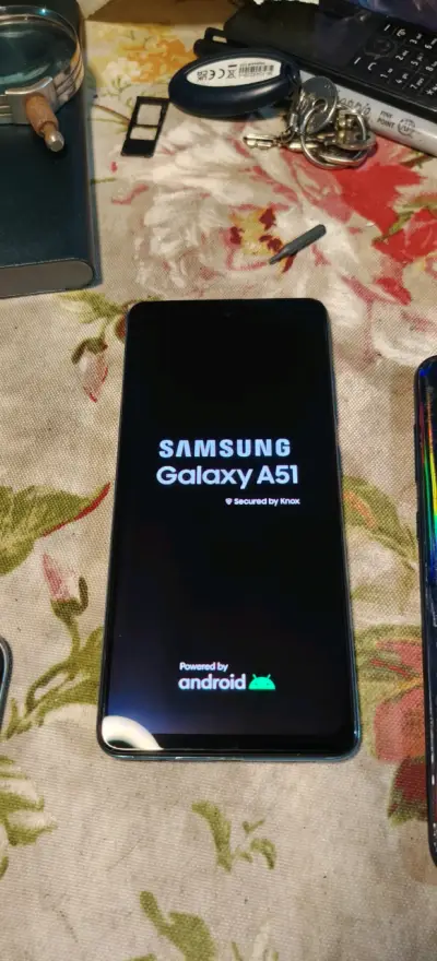 Samsung Galaxy A51 en buen estado - miniatura 1