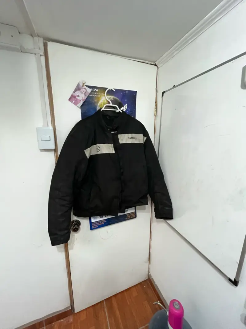 Chaqueta de moto Yamaha negra con protección CE - 2