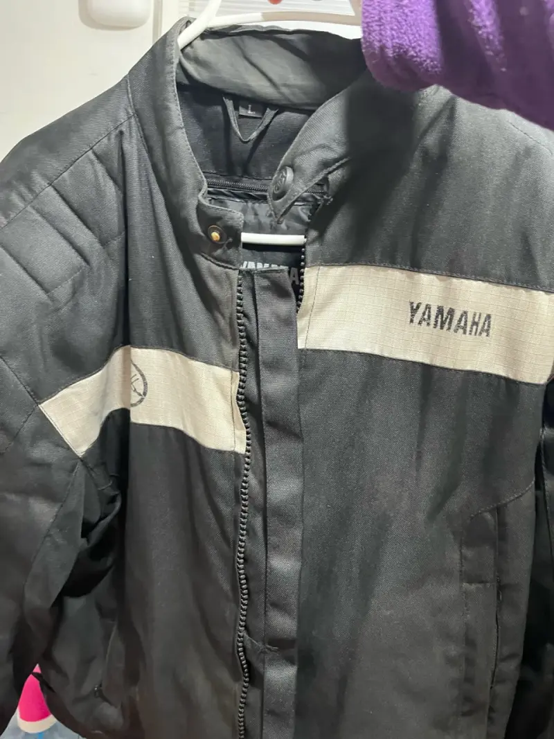 Chaqueta de moto Yamaha negra con protección CE - 4