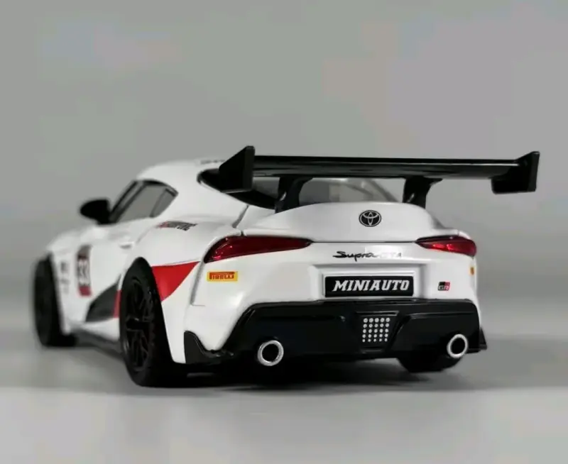 Auto Toyota Supra GT4 JDM Premium Luces y sonido - 3
