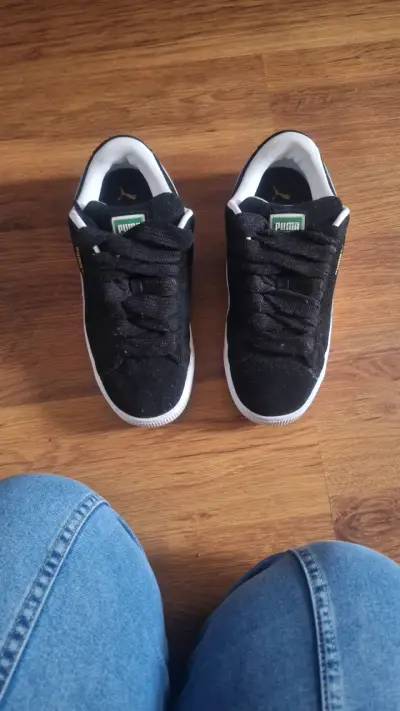 Zapatillas negras Puma clásicas - miniatura 1