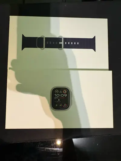 Apple Watch Ultra 2 Titanium 49 mm - miniatura 1