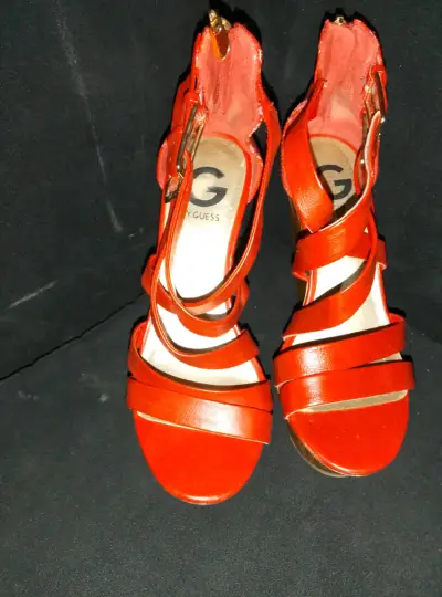 Sandalias de Tacón Alto Rojas Guess - miniatura 3