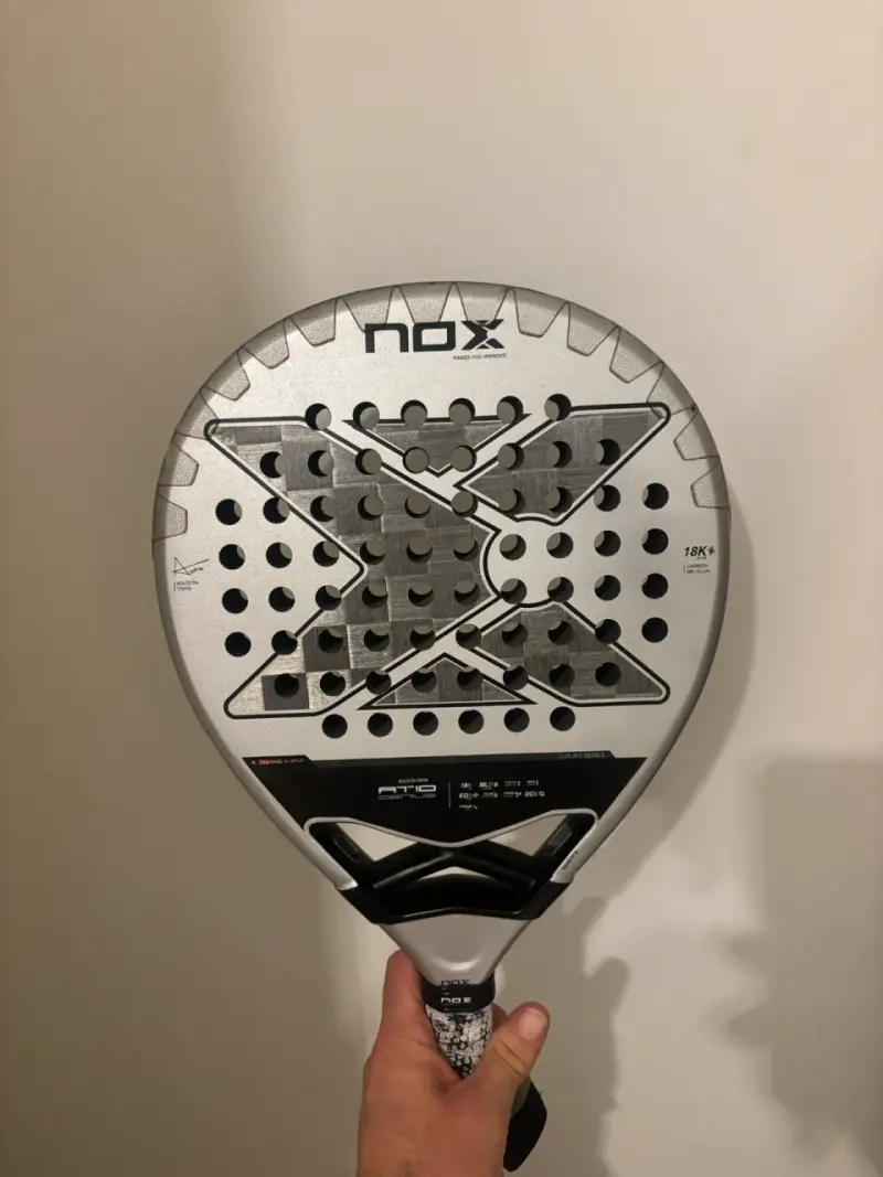 Pala de pádel NOX AT10 Genius 18K - 2
