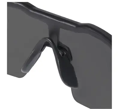 Gafas de seguridad Milwaukee negras y rojas - miniatura 3