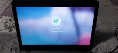 Notebook Hp EliteBook con Windows 10 - miniatura 3