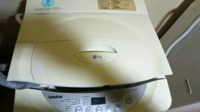 Lavadora LG TurboDrum 6.0 kg usada - miniatura 4