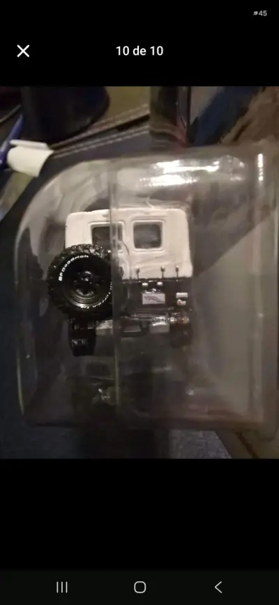 Miniatura Johnny Lightning Toyota Land Cruiser - miniatura 5