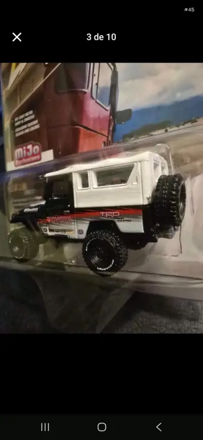 Miniatura Johnny Lightning Toyota Land Cruiser - miniatura 6