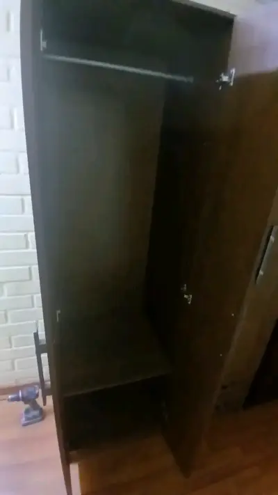 Closet de Madera con Puertas y cajones - miniatura 2