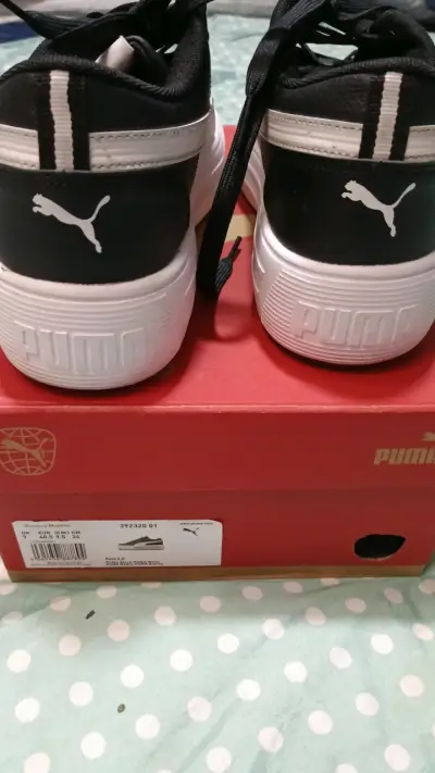 Zapatillas negras Puma Kaia 2.0 para mujer - miniatura 3