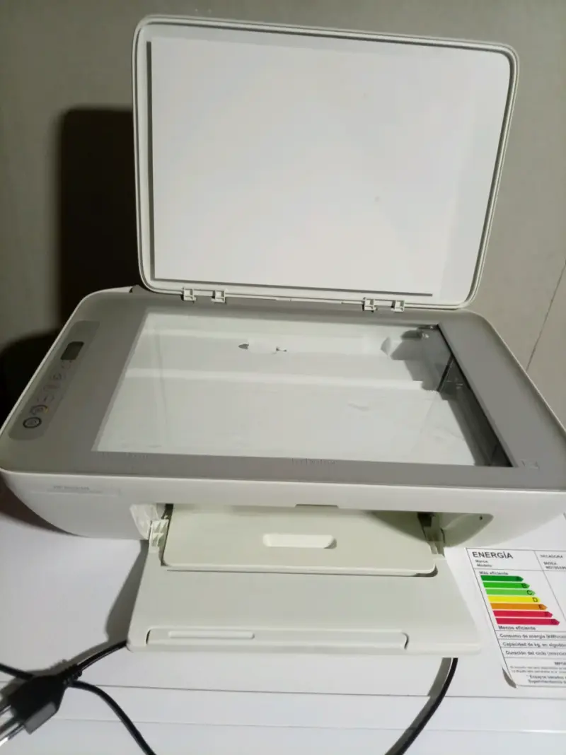 Impresora multifuncional HP DeskJet 2700 - 2