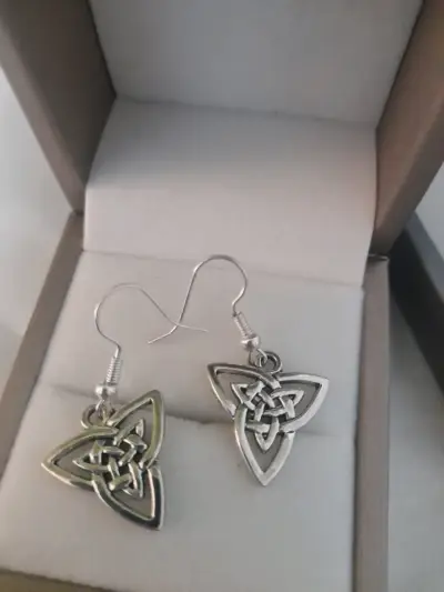 Set de pulsera y aros con diseño celta - miniatura 2