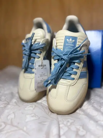 Zapatillas Adidas Samba Blanco y Celeste - miniatura 1